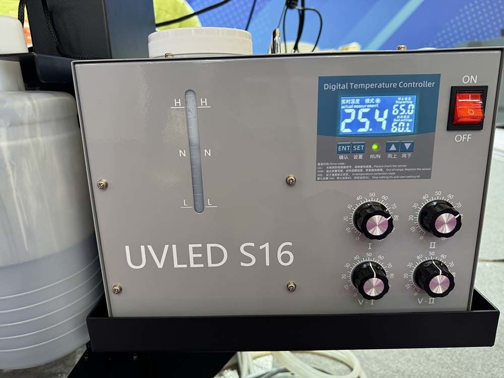 Tamamen Otomatik 7 Renkli 60cm Baskı Etiket Dikkate Alıcı UV DTF Yazıcısı